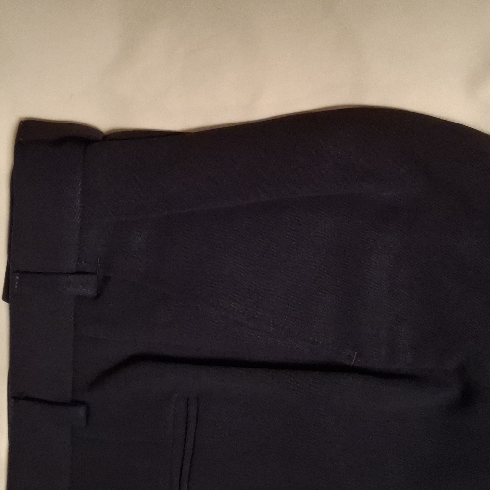 Giorgio Armani Navy Blue Wool Dress Pants with Tapered Fit and Crease - Picture 3 of 9